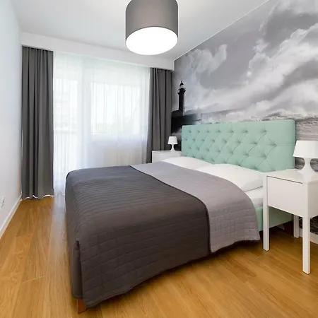 Faro Blizej Morza Kołobrzeg